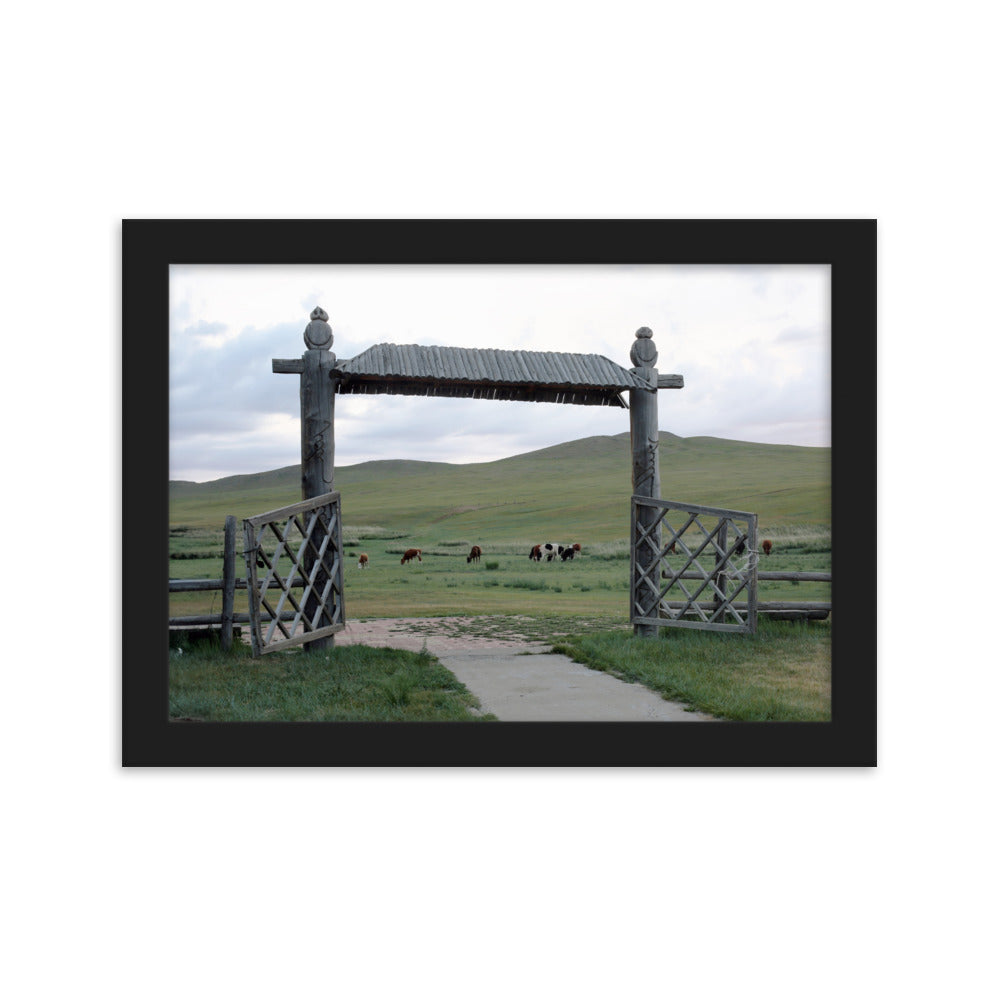 Poster mit Rahmen - The gateway to the steppes of Mongolia Young Han Song Schwarz / 21×30 cm artlia