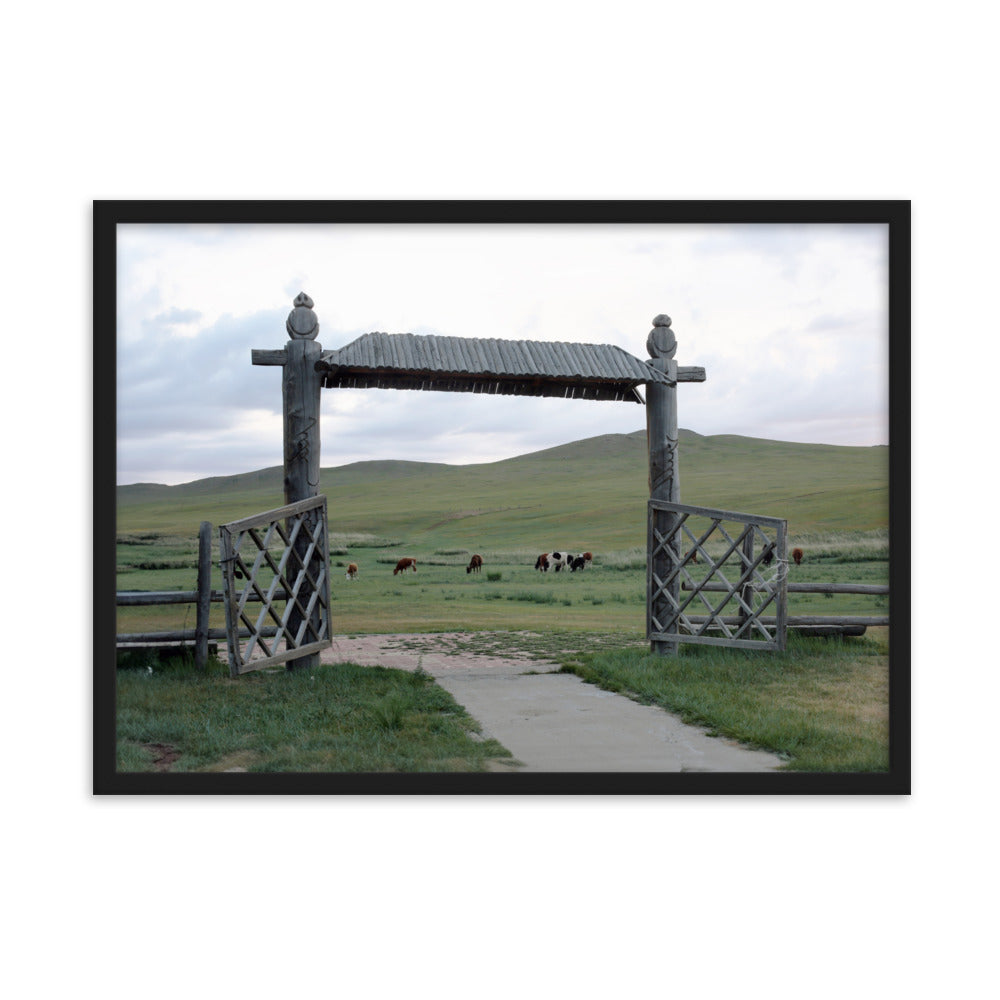 Poster mit Rahmen - The gateway to the steppes of Mongolia Young Han Song Schwarz / 50×70 cm artlia