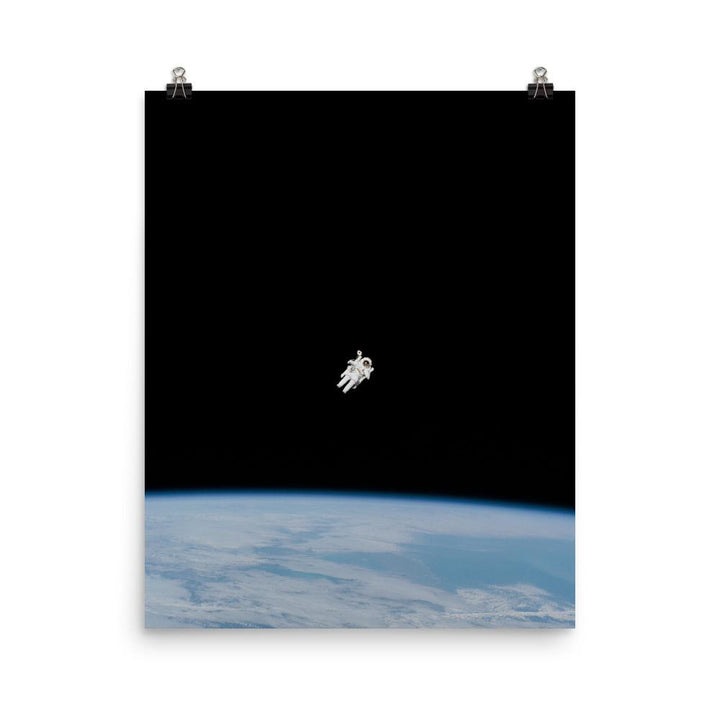 Astronaut im Weltraum - Poster NASA 20x25 cm artlia
