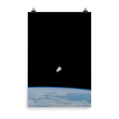 Astronaut im Weltraum - Poster NASA 30x45 cm artlia