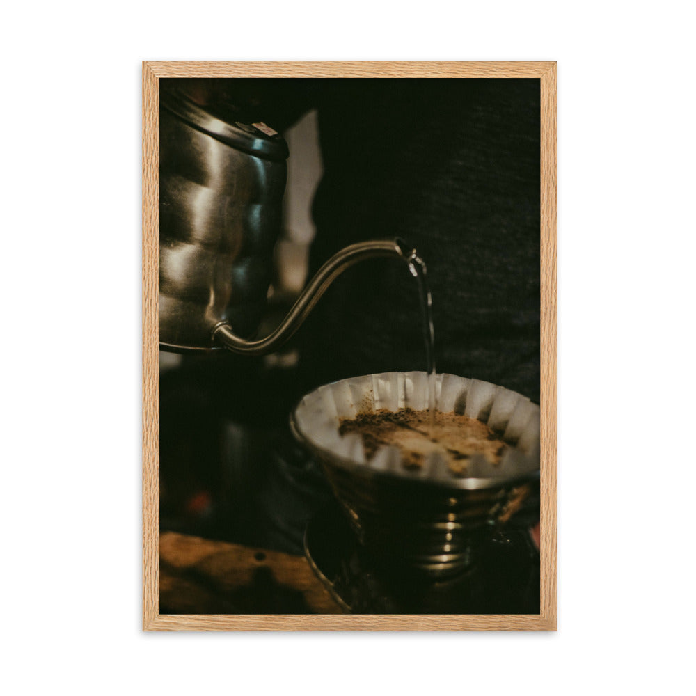 cozy Café - Poster im Rahmen Kuratoren von artlia Oak / 50×70 cm artlia