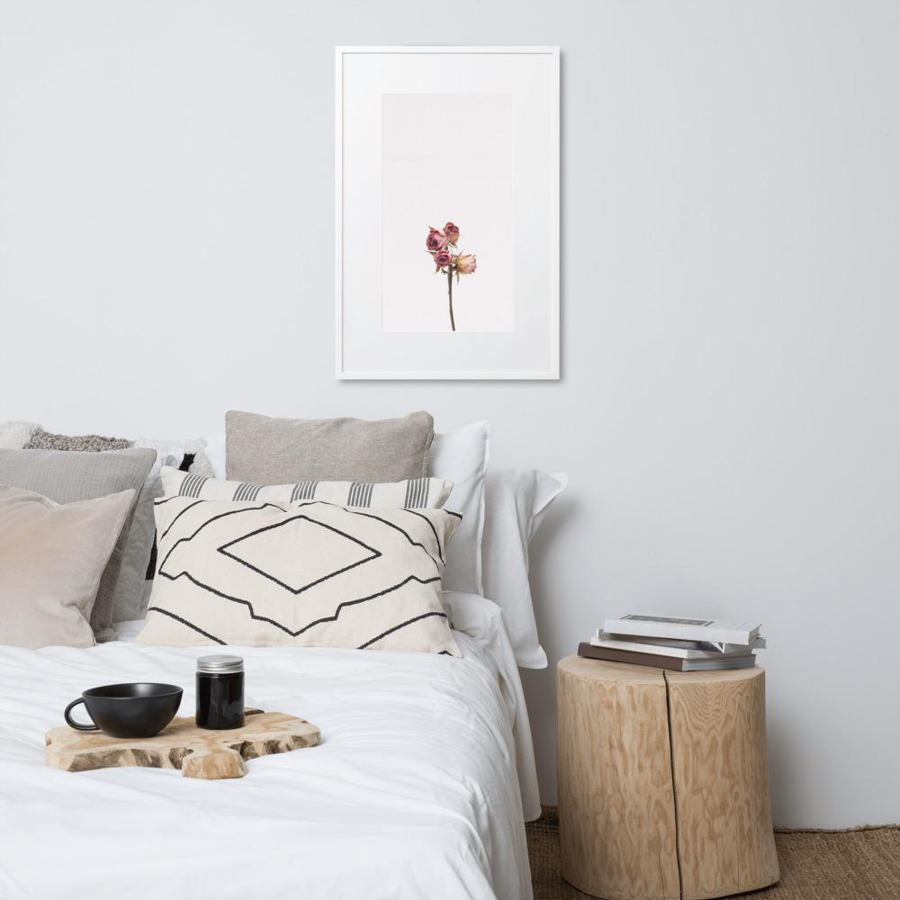 Dry Roses Trockenrosen - Poster im Rahmen mit Passepartout artlia artlia
