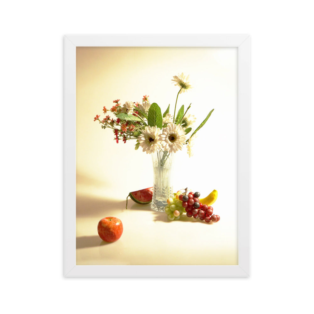Flower Vase - Poster im Rahmen Kuratoren von artlia Weiß / 30×40 cm artlia