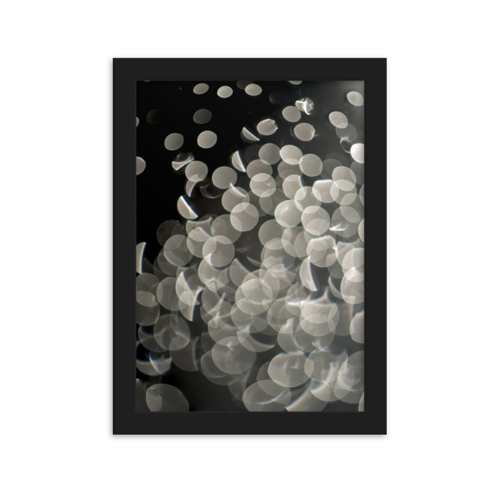 Lichtblasen - Poster im Rahmen Kuratoren von artlia Schwarz / 21×30 cm artlia