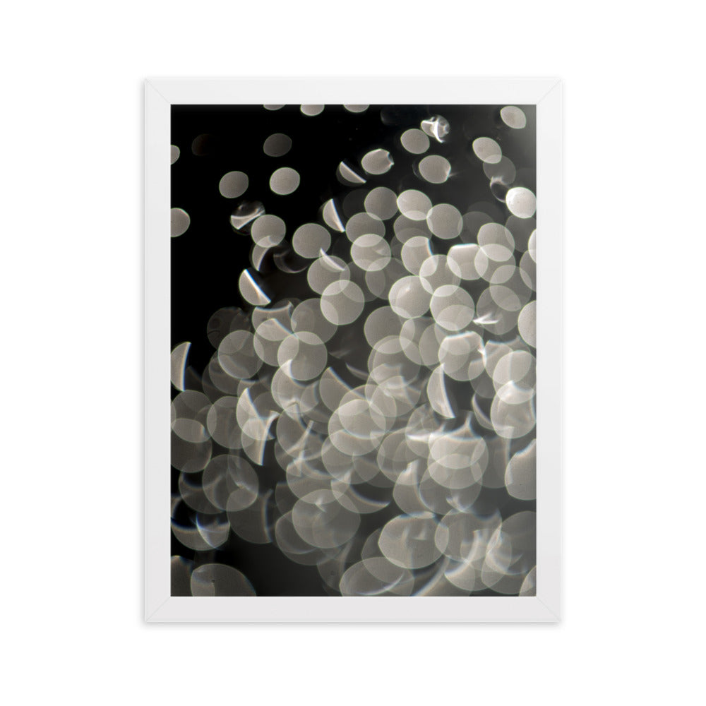 Lichtblasen - Poster im Rahmen Kuratoren von artlia Weiß / 30×40 cm artlia
