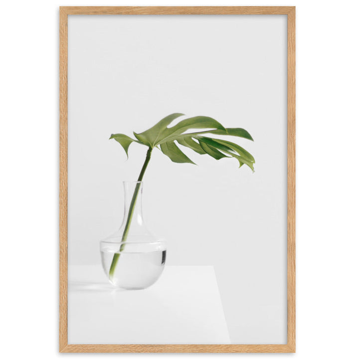 Palm in Vase - Poster im Rahmen Kuratoren von artlia Oak / 61×91 cm artlia