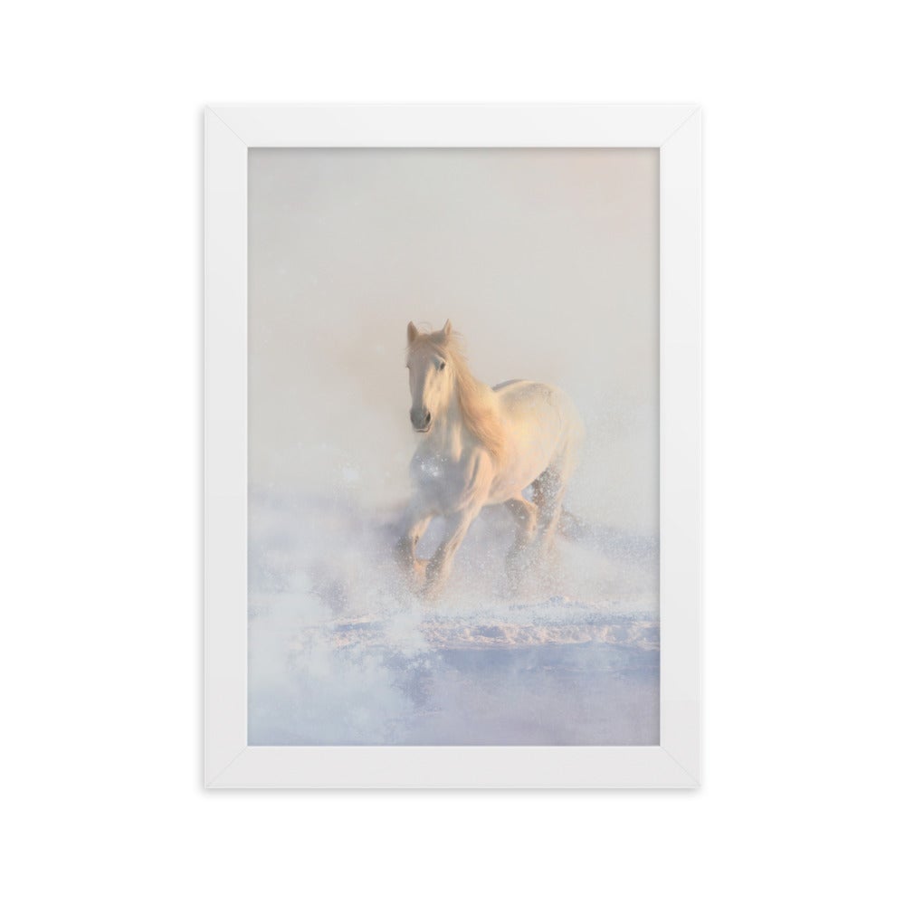 Pferd im Schnee Horse in Snow - Poster im Rahmen artlia Weiß / 21×30 cm artlia