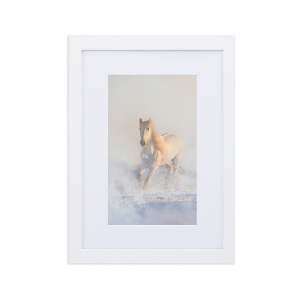 Pferd im Schnee Horse in Snow - Poster im Rahmen mit Passepartout artlia Weiß / 21×30 cm artlia