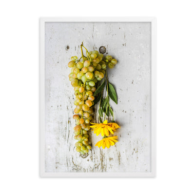 Poster mit Rahmen - Weintrauben und Blumen Kuratoren von artlia Weiß / 50×70 cm artlia