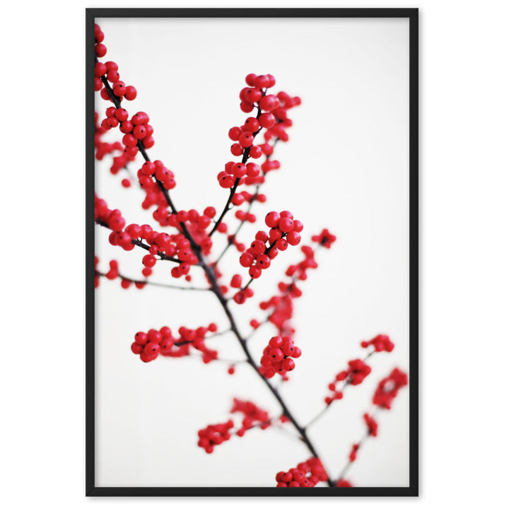 Red Berries - Poster im Rahmen Kuratoren von artlia Schwarz / 61×91 cm artlia