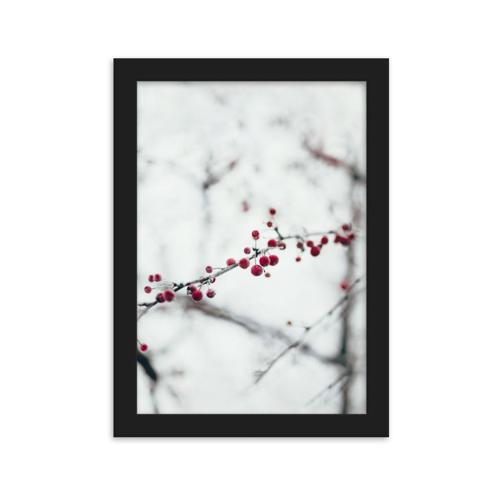 Winterbeeren Winterberries - Poster im Rahmen artlia Schwarz / 21×30 cm artlia