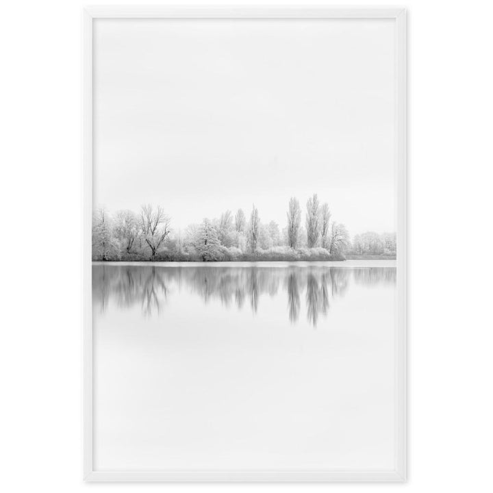Winterlicher See Winter Lake - Poster im Rahmen artlia Weiß / 61×91 cm artlia